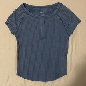 American Eagle Outfitters Women's Short Sleeve Blue Tee